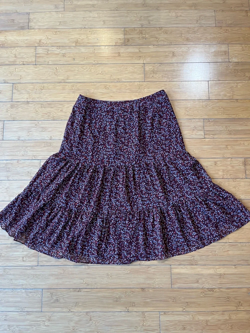 Boden Burgundy Midi Skirt with Light Blue Floral Vine Print SZ 10